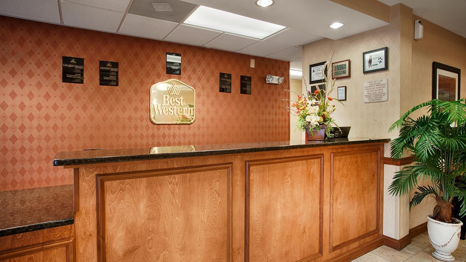 Best Western Smithfield Inn Eksteriør billede